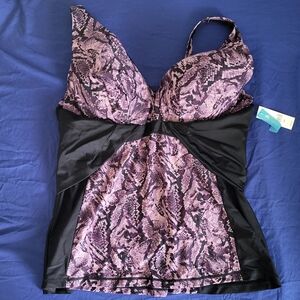 Lane Bryant Livi Active purple black snake print 46D new tanking